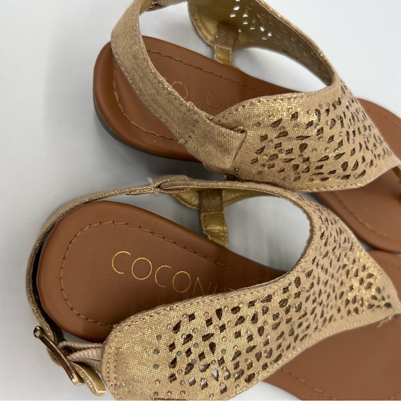 Women’s Gold Glitter Thong Sandals - Picture 4 of 4